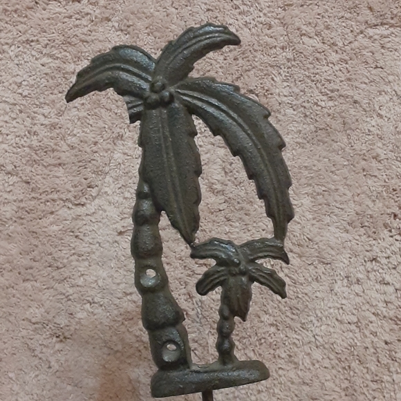 Palm tree hook - Picture 2 of 4